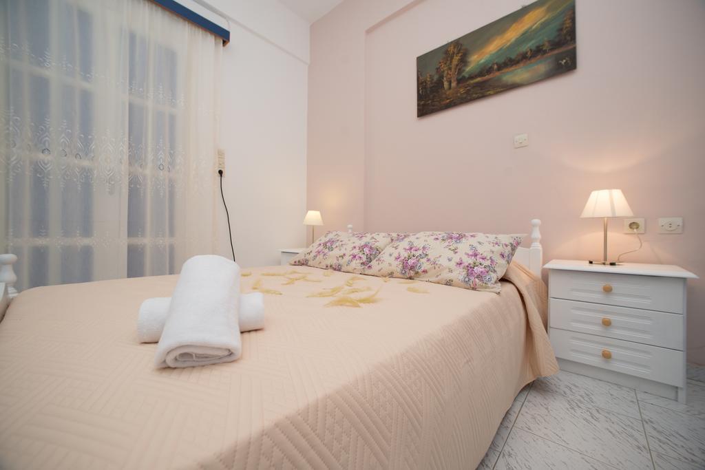 Bella Sant Aparthotel Perissa  Ngoại thất bức ảnh