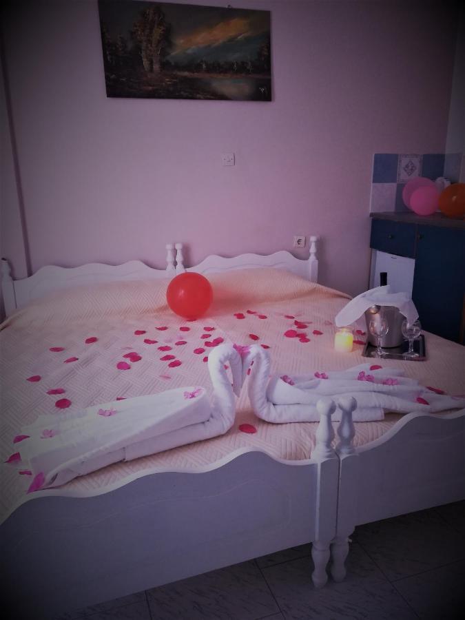 Bella Sant Aparthotel Perissa  Ngoại thất bức ảnh